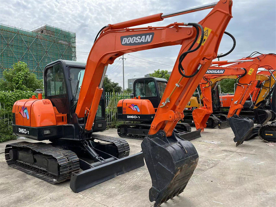 Pequeña excavadora Doosan DH60 Mini Crawler Digger de la marca de Corea 6 toneladas