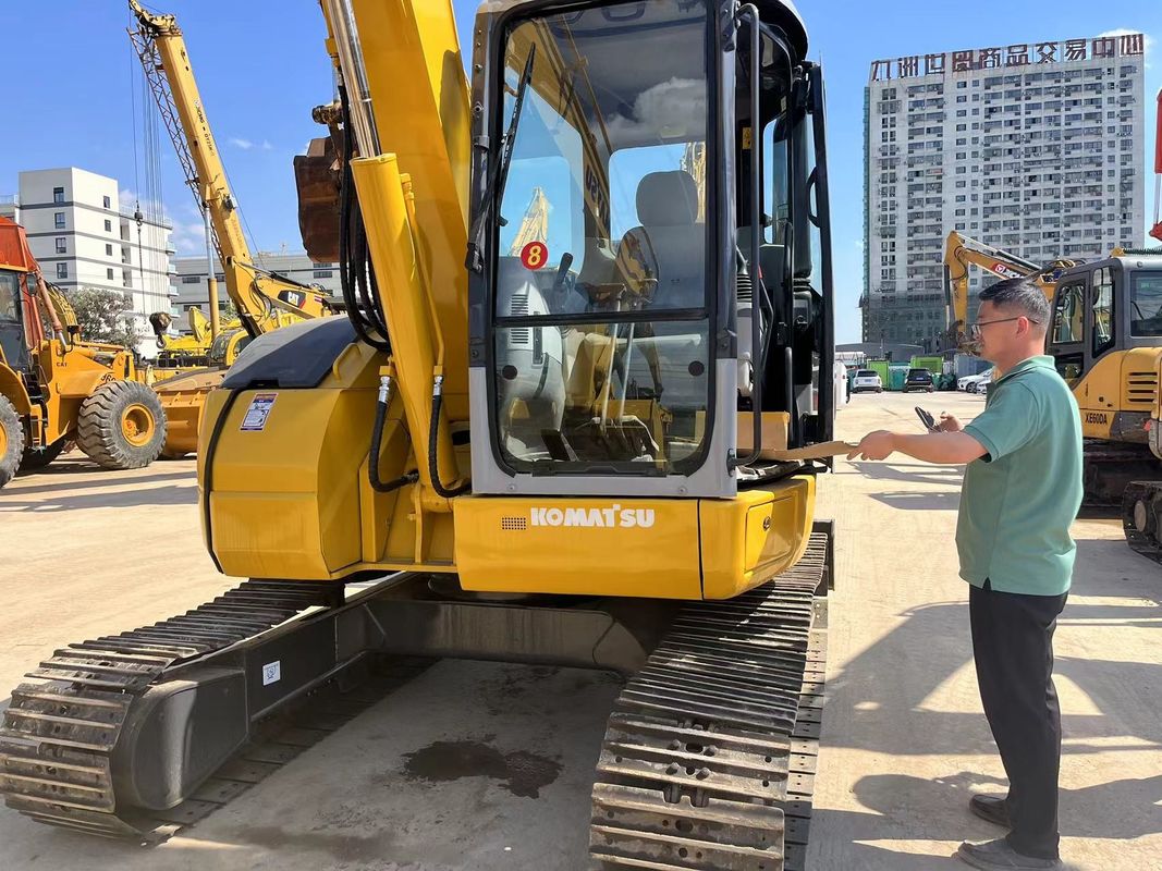 Excavadora Komatsu PC78US-6 de 8 toneladas de uso con capacidad de 0.34 m3