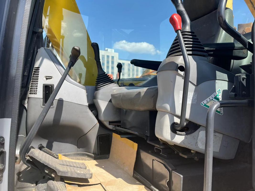 Excavadora Komatsu PC78US-6 de 8 toneladas de uso con capacidad de 0.34 m3