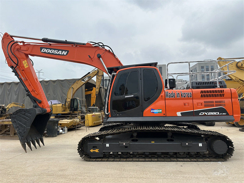 Potencia del motor de 180 KW Excavadoras usadas Doosan DX260 con capacidad de cubo de 1,2 M3