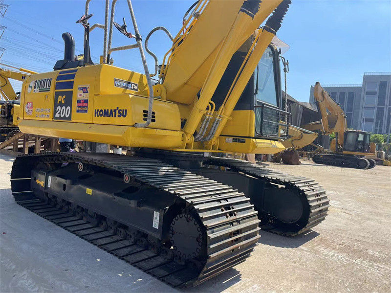 Excavadora japonesa de segunda mano barata Komatsu PC200-8 Excavadora de rastreo con 800 mm