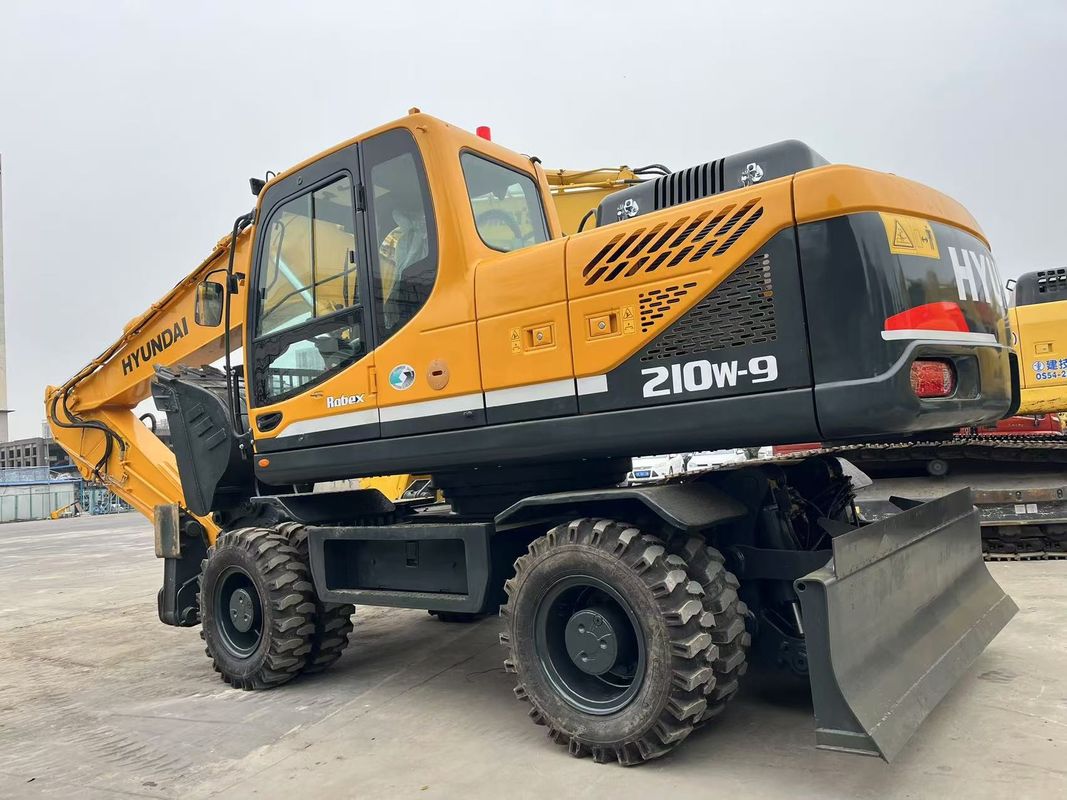 Tipo de movimiento Excavadora de ruedas usada Hyundai R210W-9 de 21 toneladas Excavadora de ruedas usada Hyundai