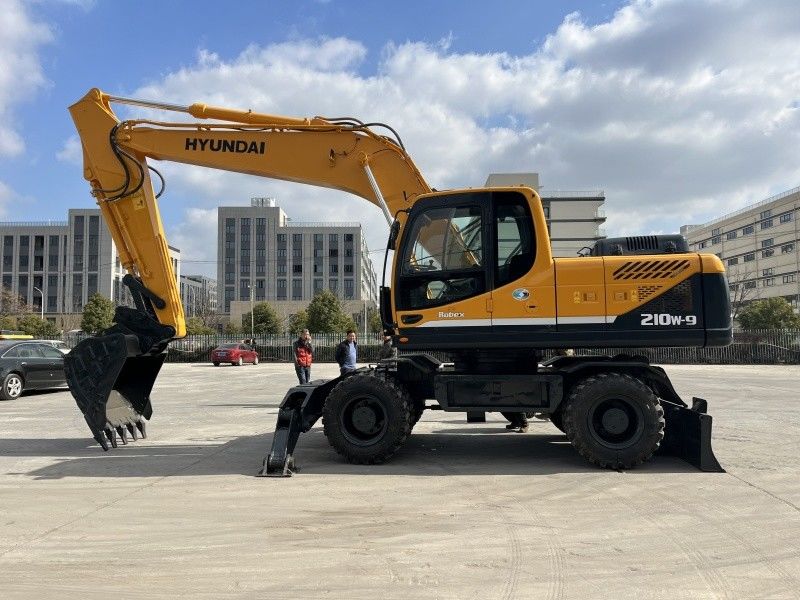 Excavadora de ruedas Hyundai 210w-9 usada de 21 toneladas Excavadoras usadas de tamaño medio