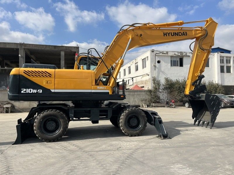 Excavadora de ruedas Hyundai 210w-9 usada de 21 toneladas Excavadoras usadas de tamaño medio
