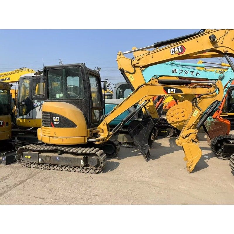 Excavadoras pequeñas usadas CAT 303E para sitios de construcción pequeños y espacios reducidos