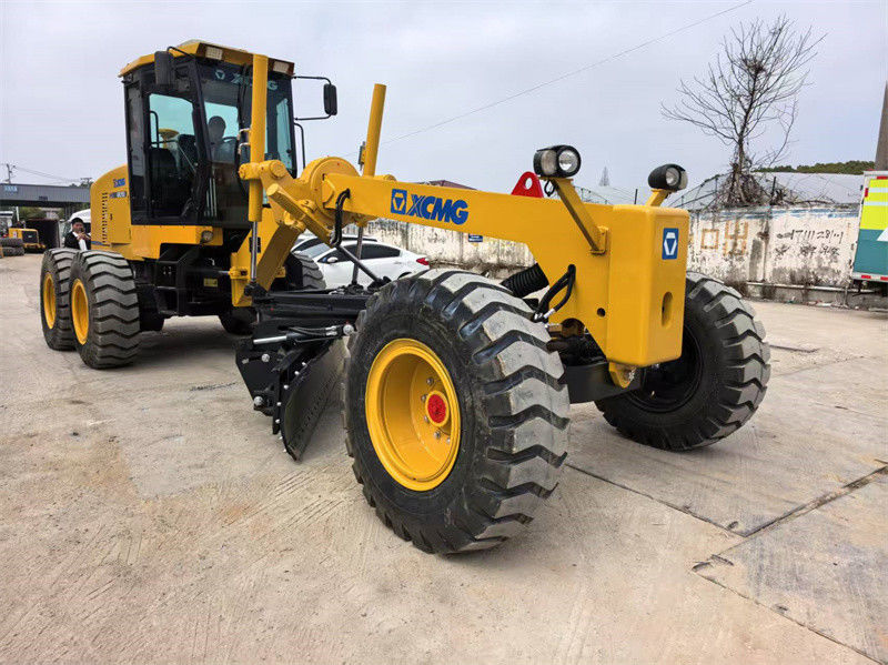 Se utiliza XCMG GR2153 Motor Grader China Marca XCMG Grader Equipo de construcción