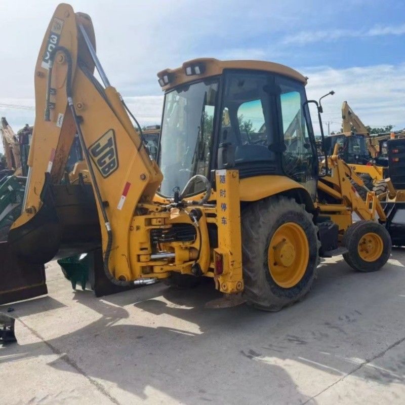 Pintura original JCB 3CX Cargador de retroexcavadora con 4 ruedas para excavación y carga