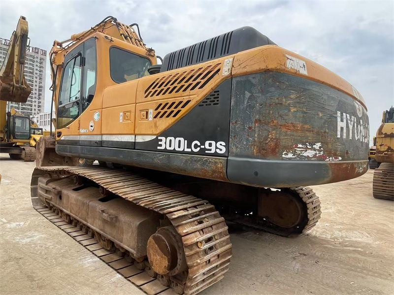 Excavadora Hyundai R300LC-9S de segunda mano a la venta Bien mantenida lista para trabajar