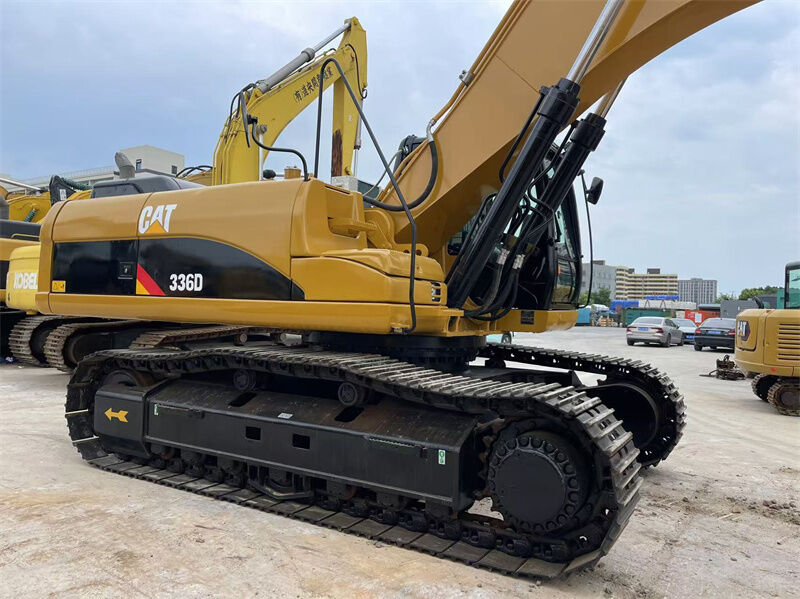 Excavadora Caterpillar 336D usada diseñada para proyectos grandes que requieren una alta productividad y funcionamiento en ambientes de trabajo adversos