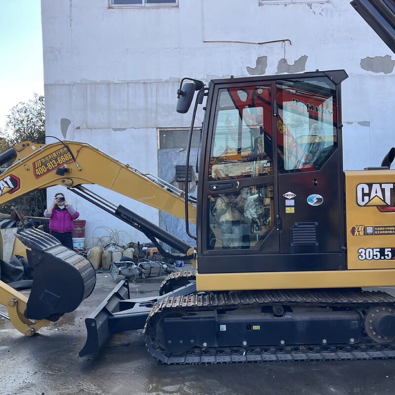 Excavadora Mini CAT 305 5E de 2024, solo 5.2 horas, como nueva, con muy pocas horas, excavadora compacta