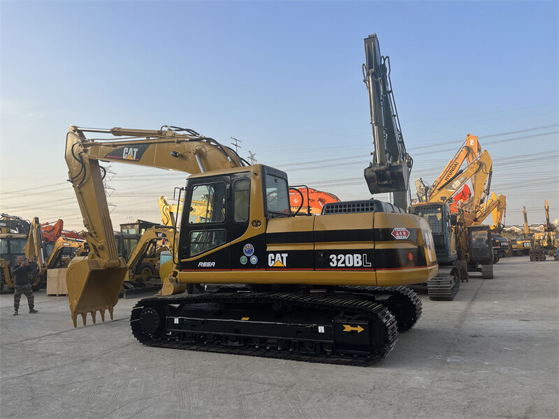Excavadora Cat 320BL Usada, 20 Toneladas, Excavadora Cat de Tamaño Mediano en Venta
