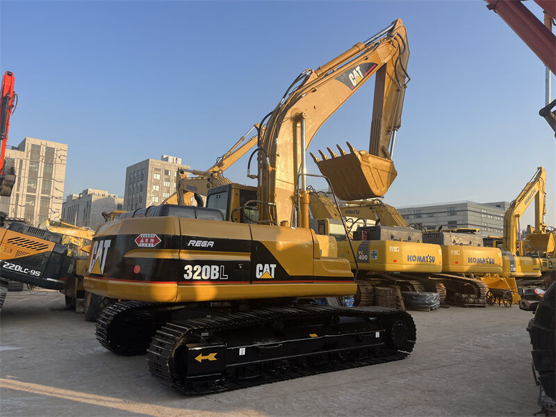Excavadora Cat 320BL Usada, 20 Toneladas, Excavadora Cat de Tamaño Mediano en Venta