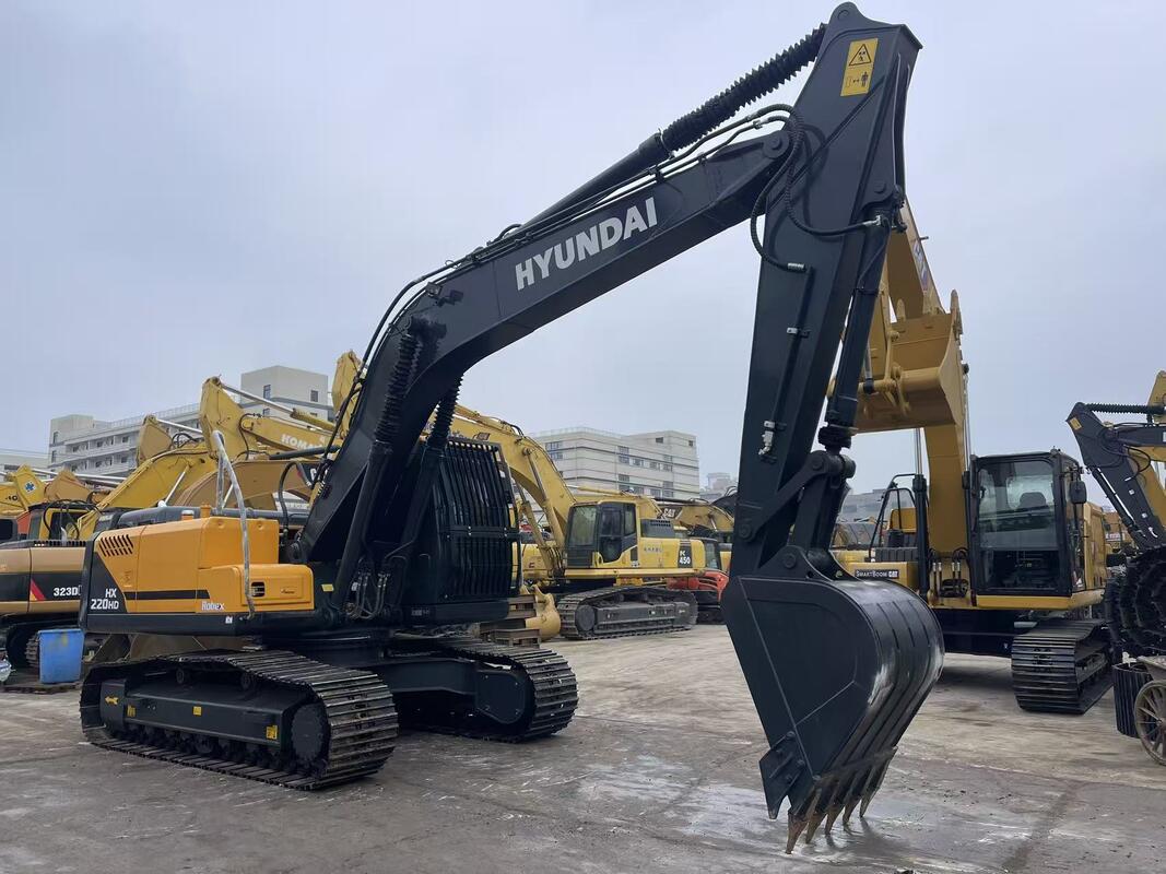 Excavadora Hyundai usada HX220HD Máquina de clase pesada de 22 toneladas con estructura reforzada y potencia de 120kw para minería y canteras