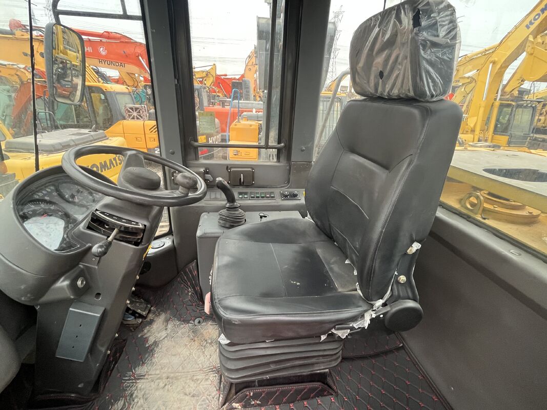 Potente Cargadora de Ruedas SDLG L958F Usada Equipada con Motor de 9.7 Litros y Excelente Comodidad para el Operador a Largo Plazo