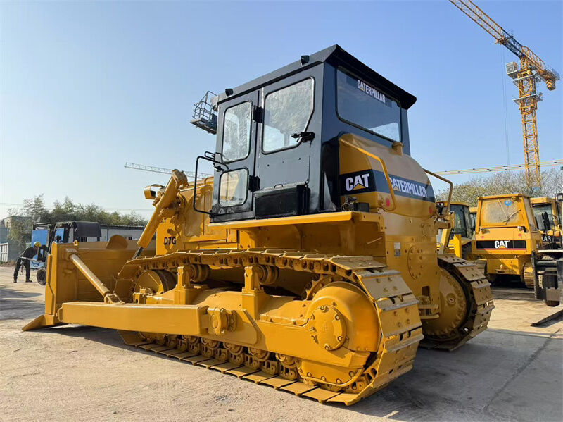 Excavadora CAT D7G original usada con motor 3306, peso de operación de 20230 kg y cuchilla recta.