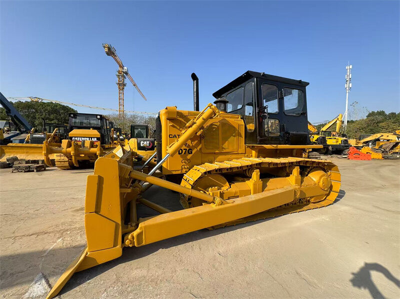 Excavadora CAT D7G original usada con motor 3306, peso de operación de 20230 kg y cuchilla recta.